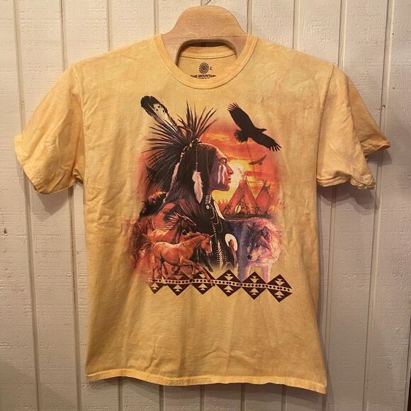 The Mountain Indian Collage T-Shirt Men's XL Yellow Cotton Graphics Short Sleeve - Picture 1 of 8
